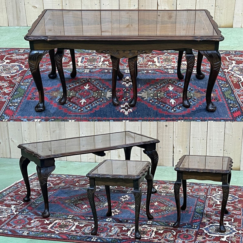 Vintage English nesting tables in mahogany