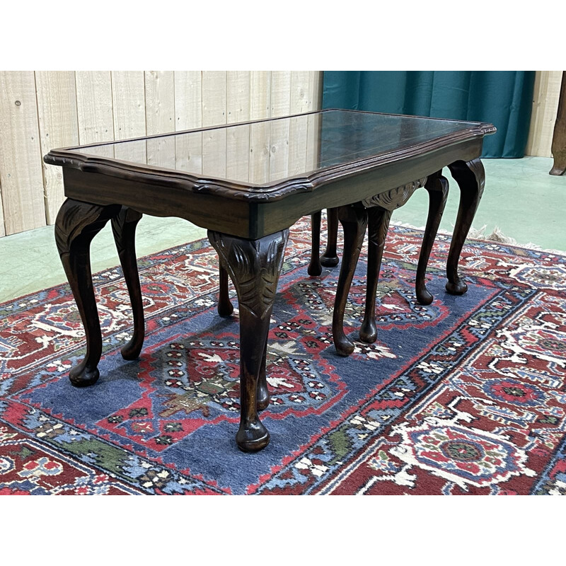 Vintage English nesting tables in mahogany