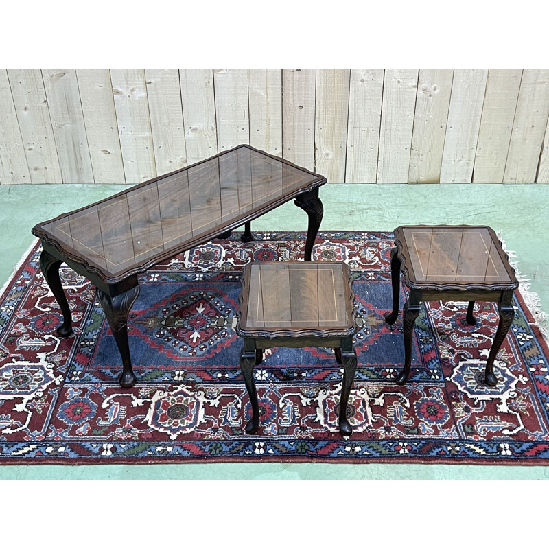 Vintage English nesting tables in mahogany