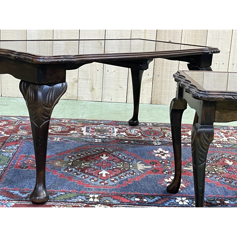 Vintage English nesting tables in mahogany