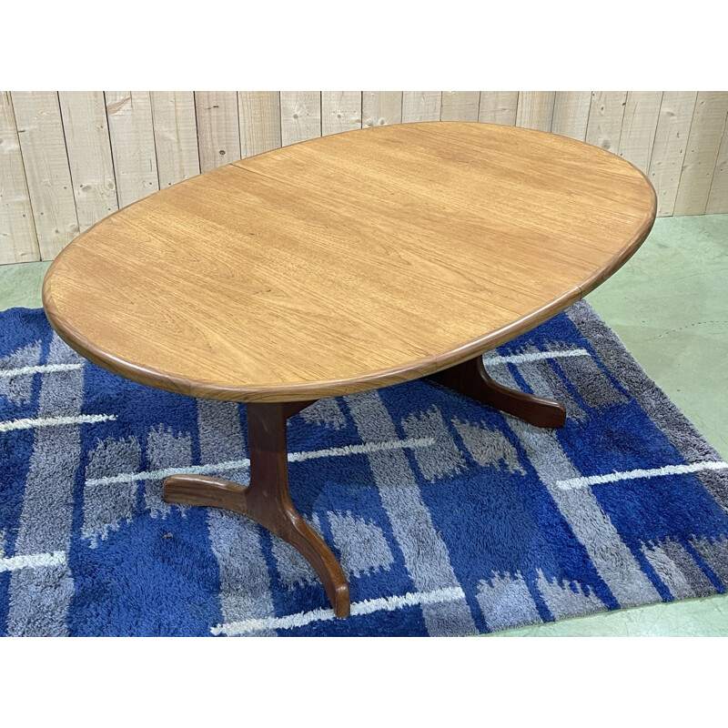 Vintage teak table with butterfly extension for G plan, 1970