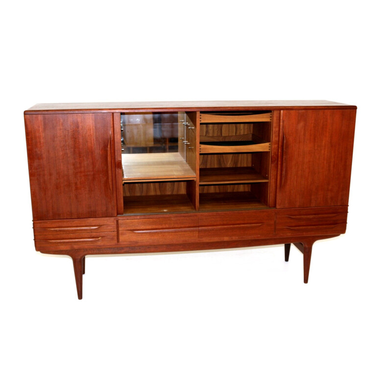 Scandinavian vintage teak sideboard by Johannes Andersen for Uldum Møbelfabrik