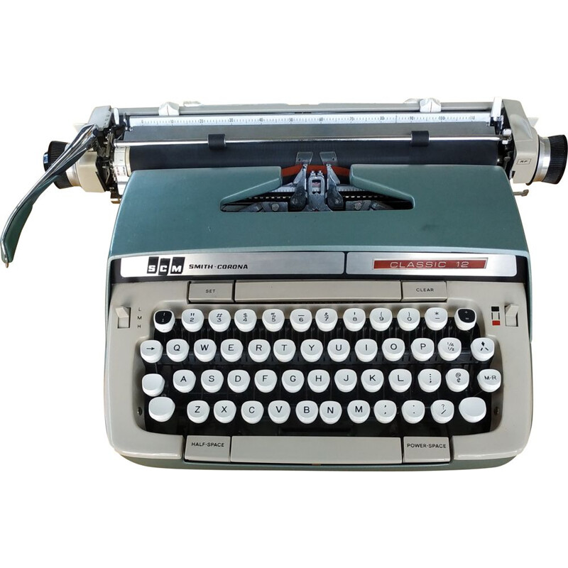 Vintage Smith-Corona Classic 12 portable typewriter, USA 1960