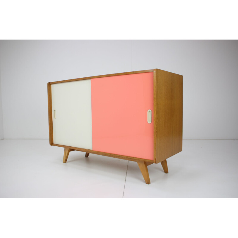 Vintage Sideboard aus Eichenholz von Jiří Jiroutek, Tschechoslowakei 1960