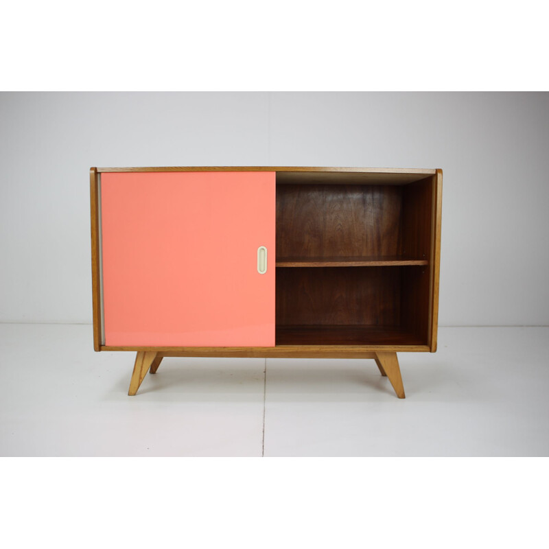 Credenza vintage in rovere di Jiří Jiroutek, Cecoslovacchia 1960