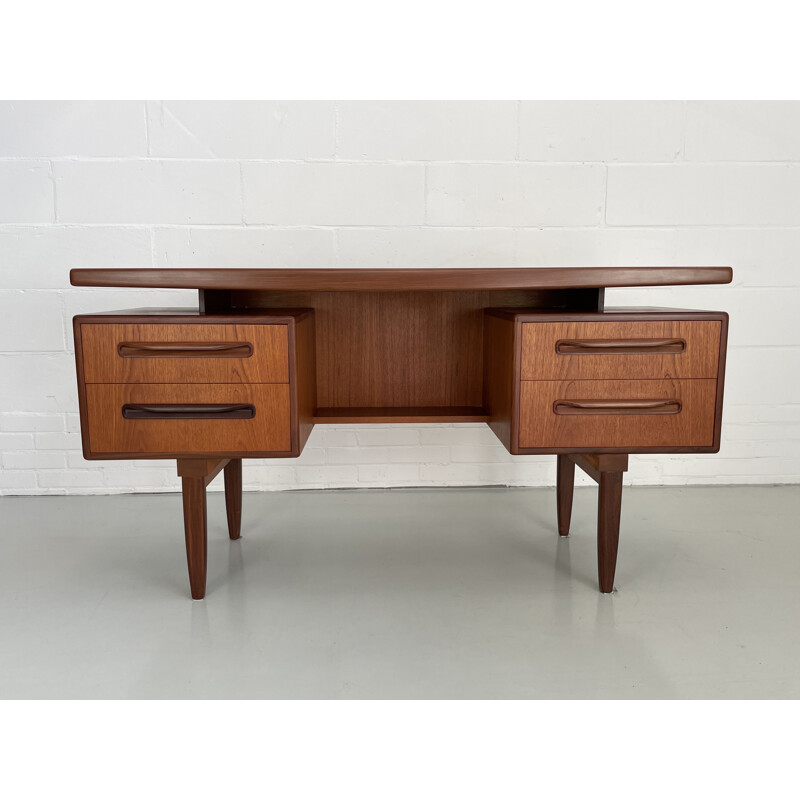 Bureau vintage de V.Wilkins pour G-Plan, 1960