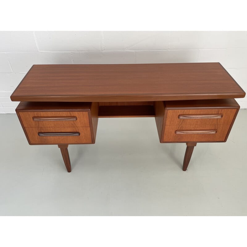 Vintage desk by V.Wilkins for G-Plan, 1960s