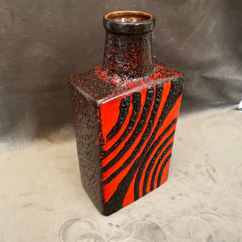 Vintage Vase in Flaschenform aus roter und schwarzer Lava, Deutschland 1970