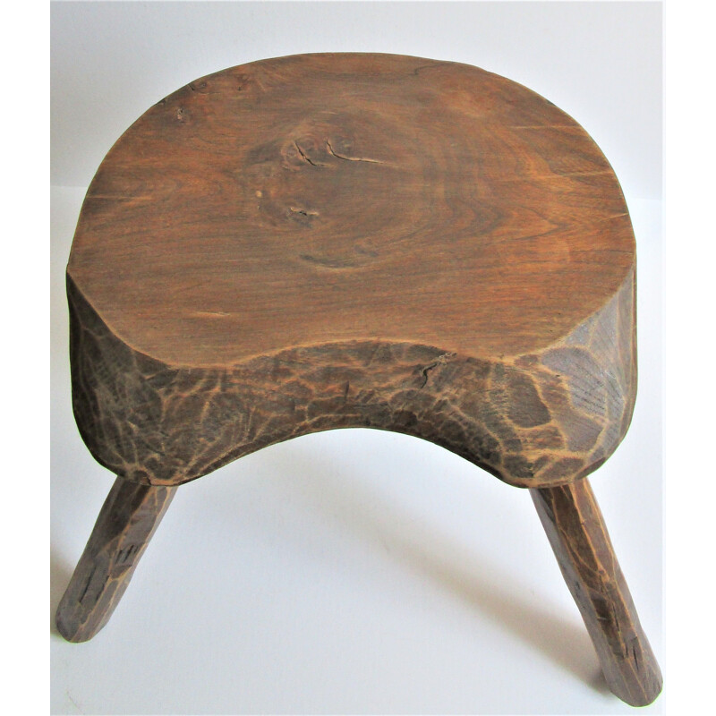 Vintage French folk art tripod milking stool in solid wood, 1950