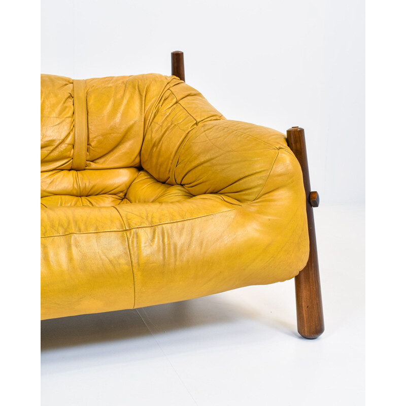 Vintage MP-81 mustard leather sofa by Percival Lafer