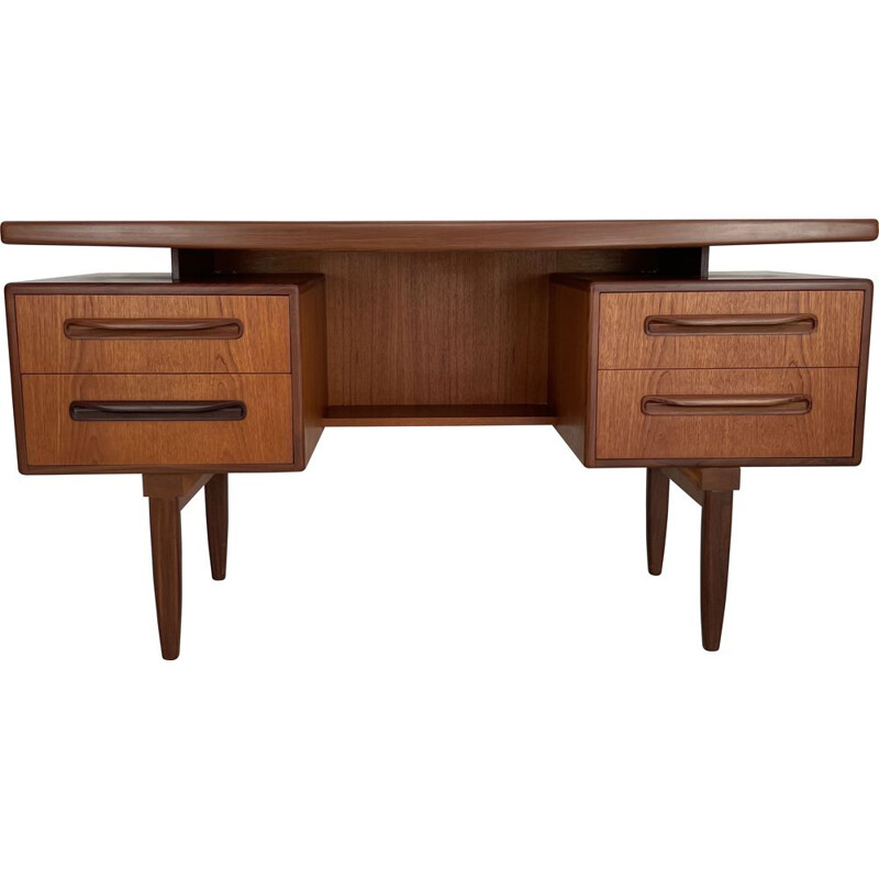 Vintage desk by V.Wilkins for G-Plan, 1960s