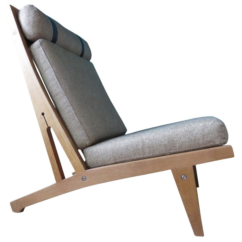 Danish low chair, Hans WEGNER - 1960s