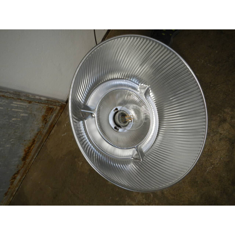 Lámpara industrial vintage de aluminio y hierro con soporte de cerámica