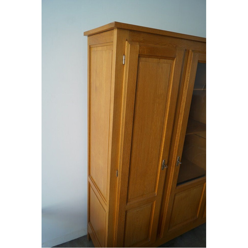 Armoire vintage à 3 portes en bois massif et verre, 1950