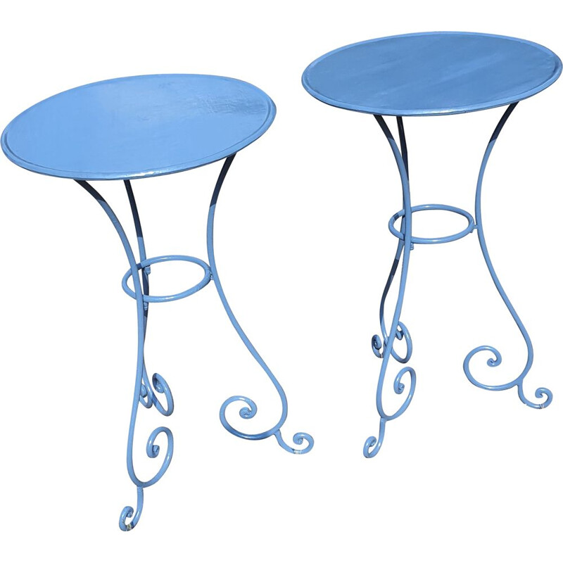Vntage blue wrought iron pedestal table