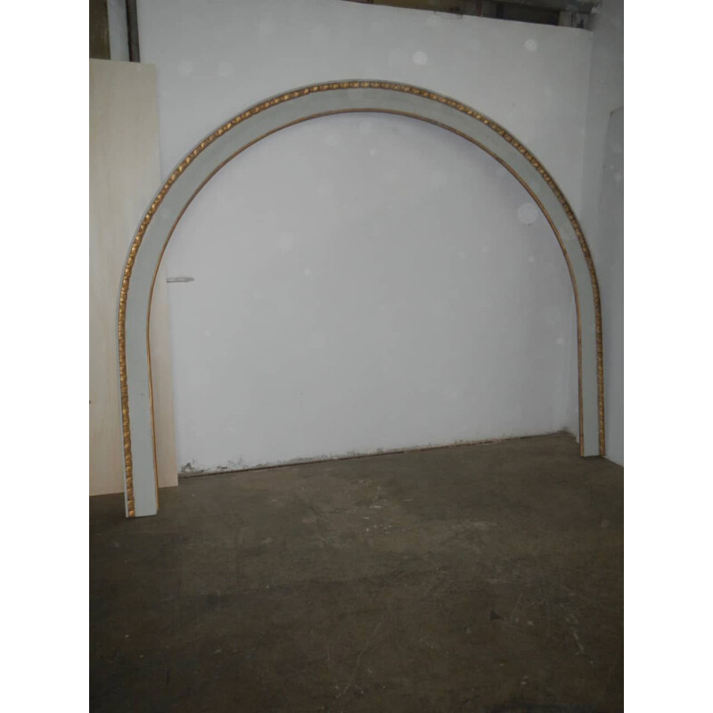Halbovaler Vintage-Rahmen aus Tannenholz