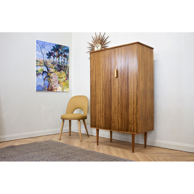 Mid-century walnut cabinet from Uniflex, 1960s