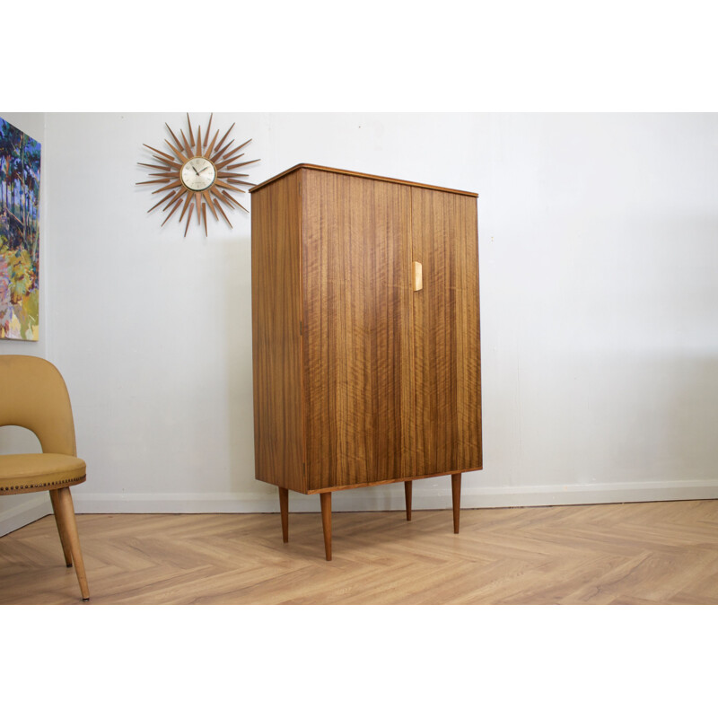 Mid-century walnut cabinet from Uniflex, 1960s