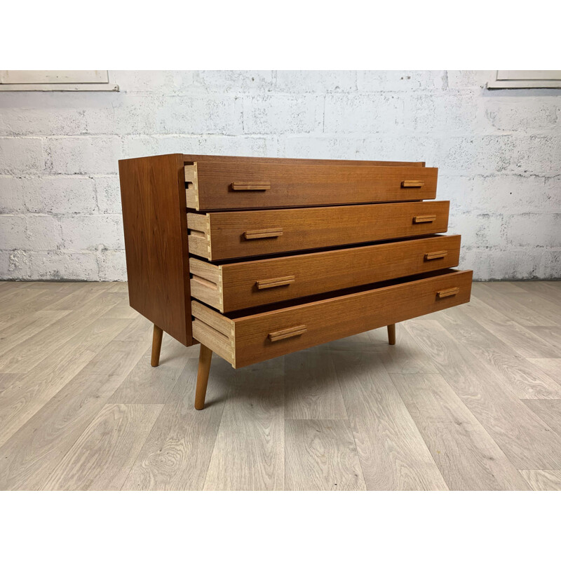 Scandinavian vintage teak chest of 4 drawers from Falsigs Møbelfabrik, 1960