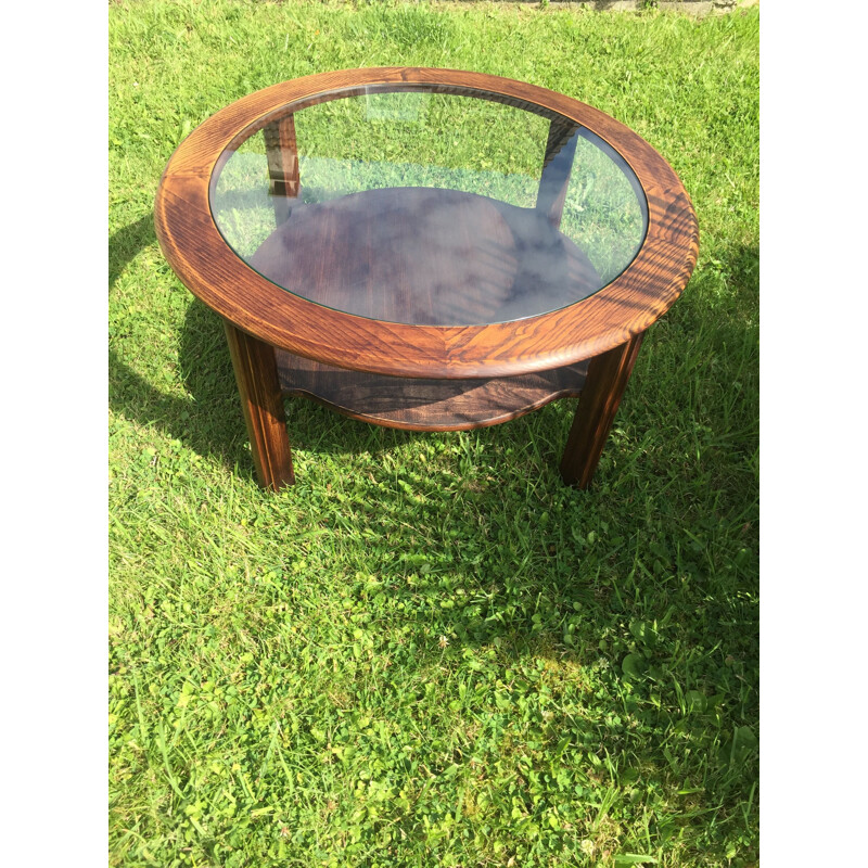 Vintage round coffee table for GPLAN, 1960