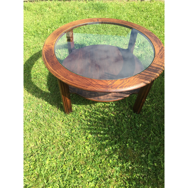 Vintage round coffee table for GPLAN, 1960