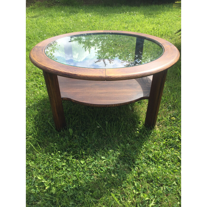 Vintage round coffee table for GPLAN, 1960