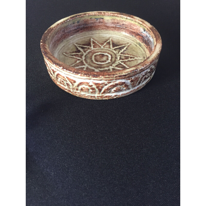 Vintage circular ceramic bowl by Olivier Pettit