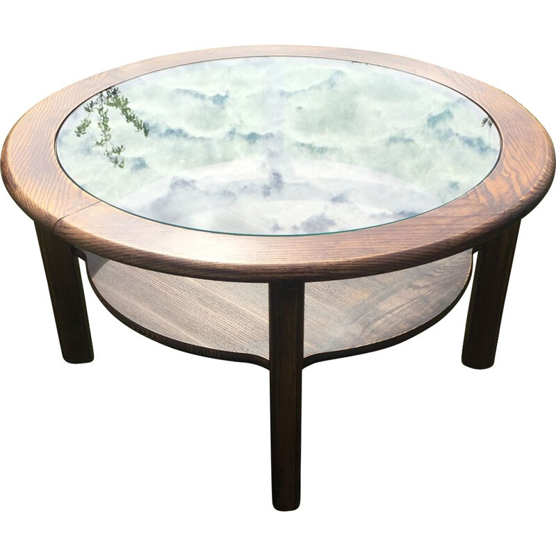 Vintage round coffee table for GPLAN, 1960