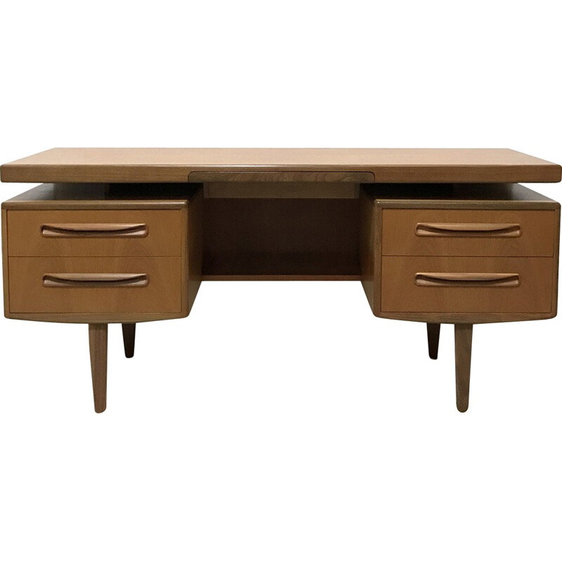 G Plan teak desk, Victor WILKINS - 1970s