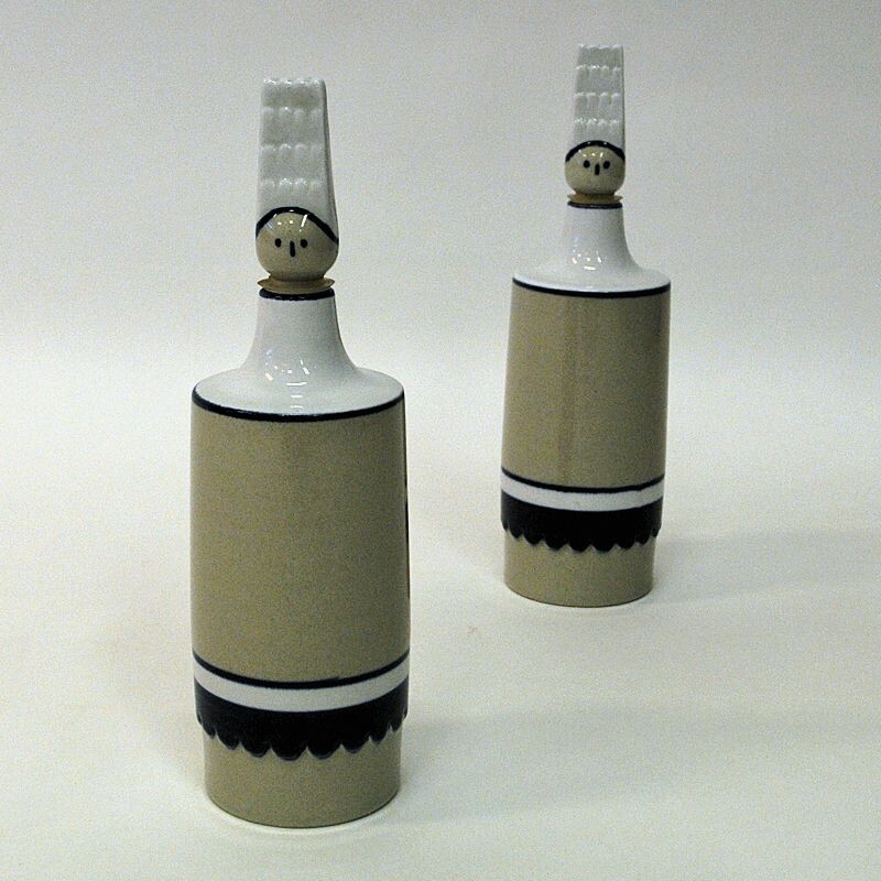 Ein Paar Vintage-Öl- und Essigflaschen aus Keramik von Höganäs, Schweden 1970