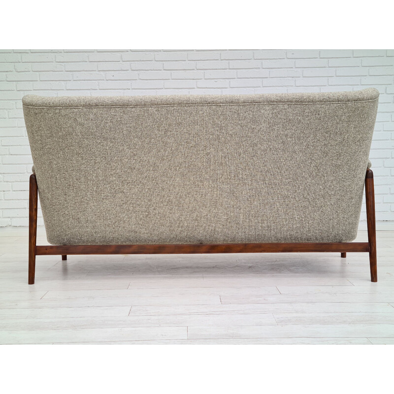 Vintage sofa model 214 by Kurt Olsen, Danish 1960