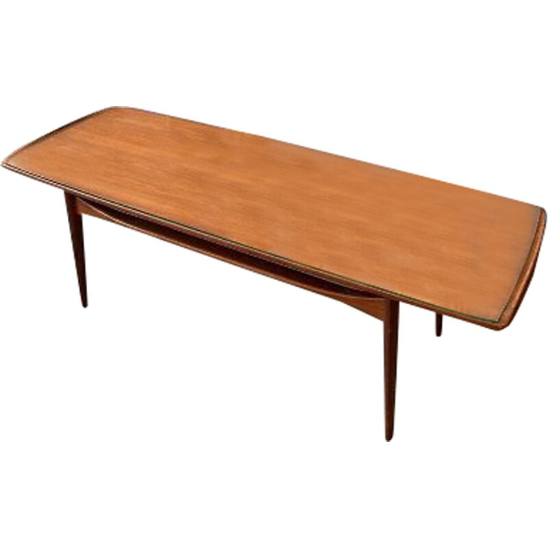 Mesa de centro vintage de teca de Peter Hvidt, 1970