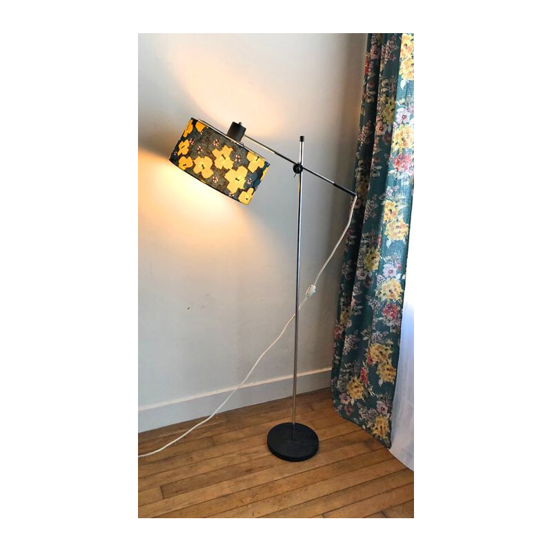 Vintage floor lamp with chromed metal base and shade
