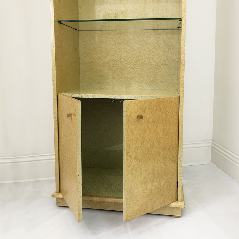 Vintage display case in birdseye maple, Italy 1980