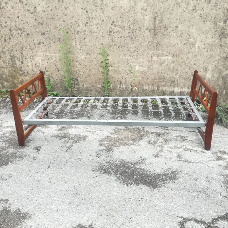 Vintage daybed in solid beech, 1960s