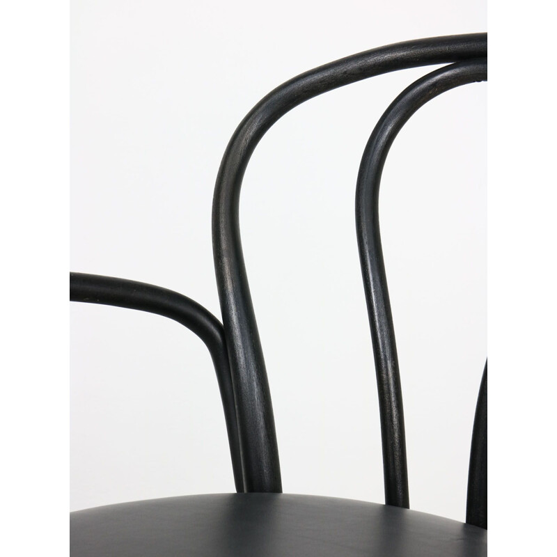 Vintage-Stuhl No.18 aus schwarzem Leder mit Armlehnen von Michael Thonet