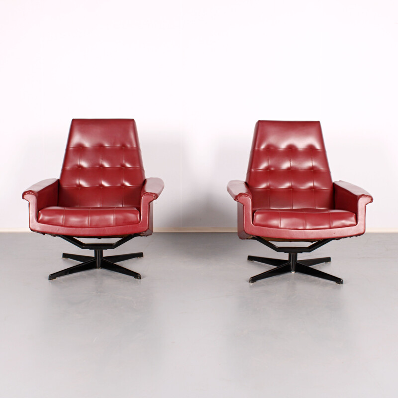 Pair of vintage swivel armchairs by Morávek a Munzar