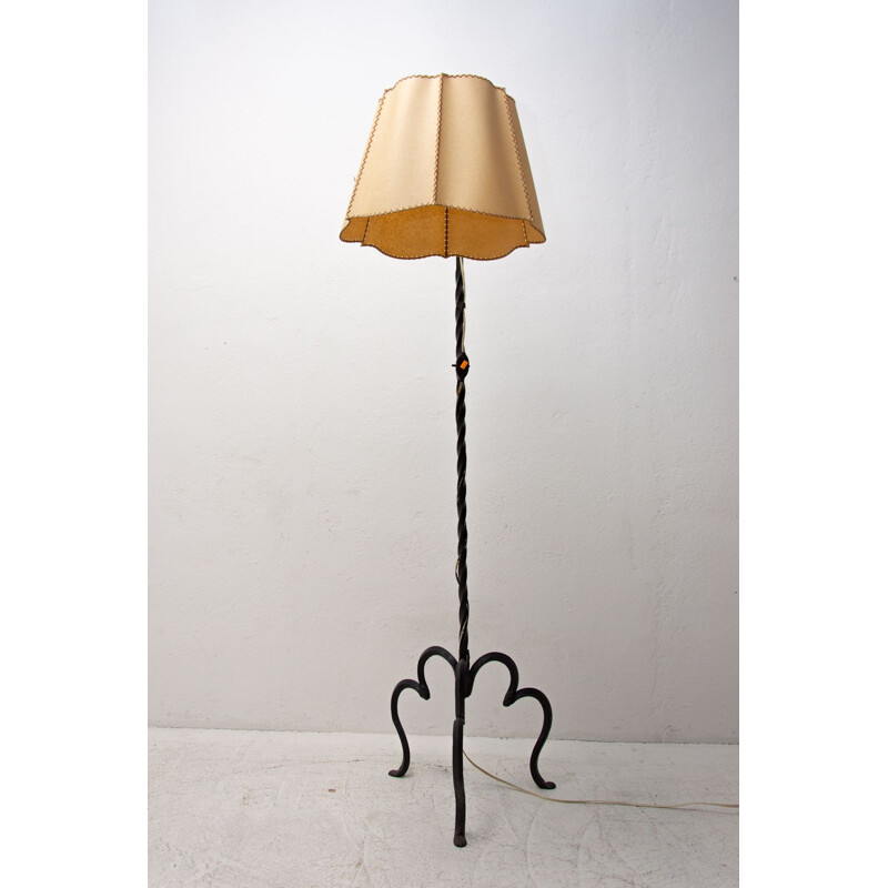 Vintage-Stehlampe aus Eisen mit renoviertem Lampenschirm, 1930