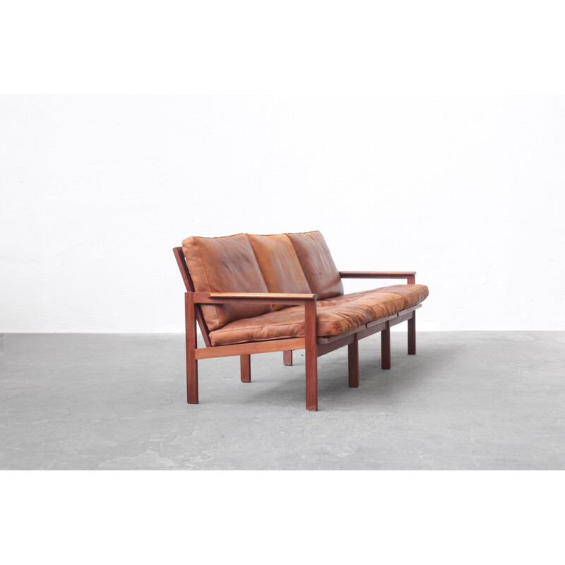 Mid century leather and teak sofa by Illum Wikkelsø for Niels Eilersen, 1960s