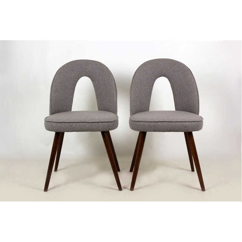 Paire de chaises vintage en tissu gris par Antonín Šuman pour Tatra, Tchécoslovaquie 1960