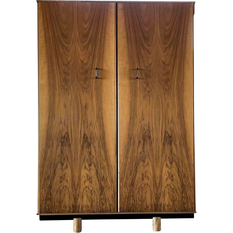 Vintage 813 "Ovunque" walnut cabinet by Gianfranco Frattini for Bernini, 1963