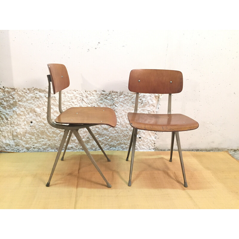 Pair of Arhend by Cirkel industrial chairs in wood and metal, Friso KRAMER - 1960s