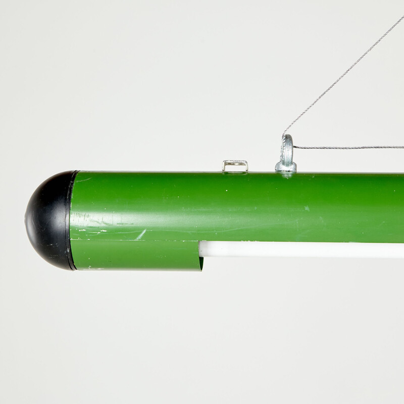 Lámpara industrial tubular verde vintage, 1980