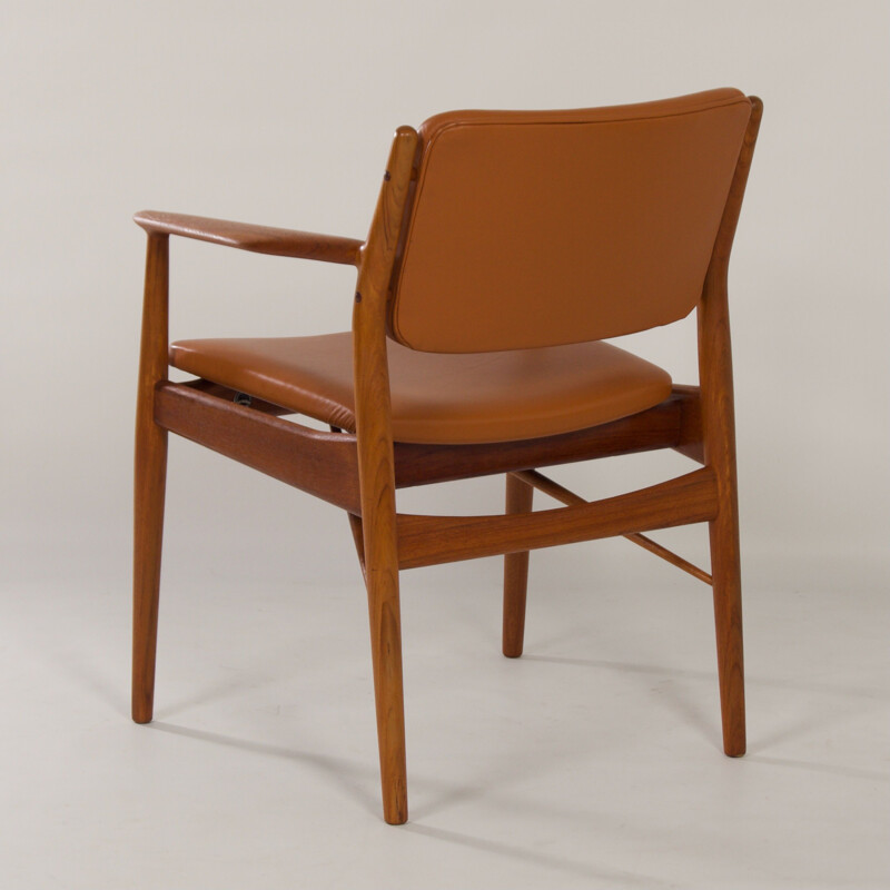 Danish brown leather vintage armchair by Arne Vodder for Sibast, 1960s