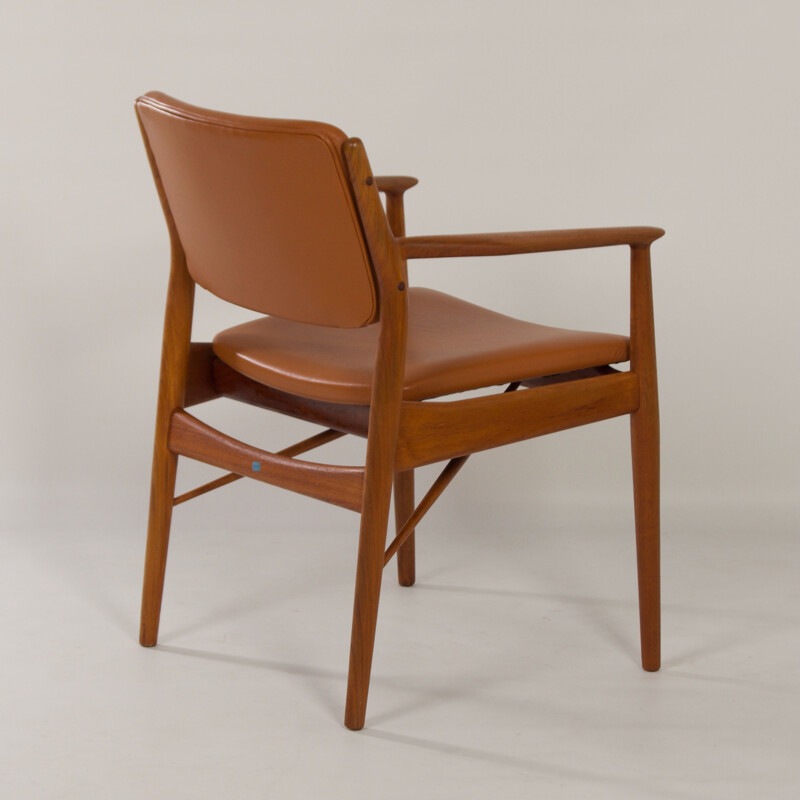 Fauteuil vintage danois en cuir brun par Arne Vodder pour Sibast, 1960