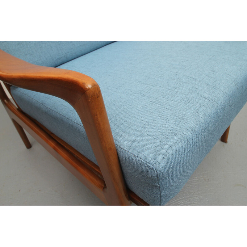 Vintage lichtblauwe kersenhouten fauteuil, 1960