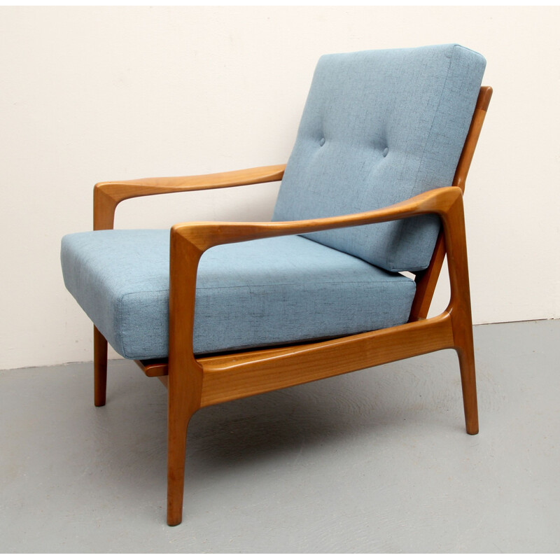 Sillón vintage de madera de cerezo azul claro, 1960