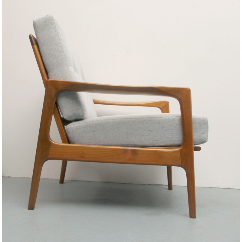 Fauteuil vintage gris clair en bois de cerisier, 1960