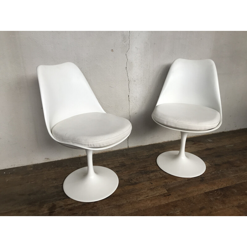 Pair of vintage tulip chairs by Eero Saarinen for knoll, 1970