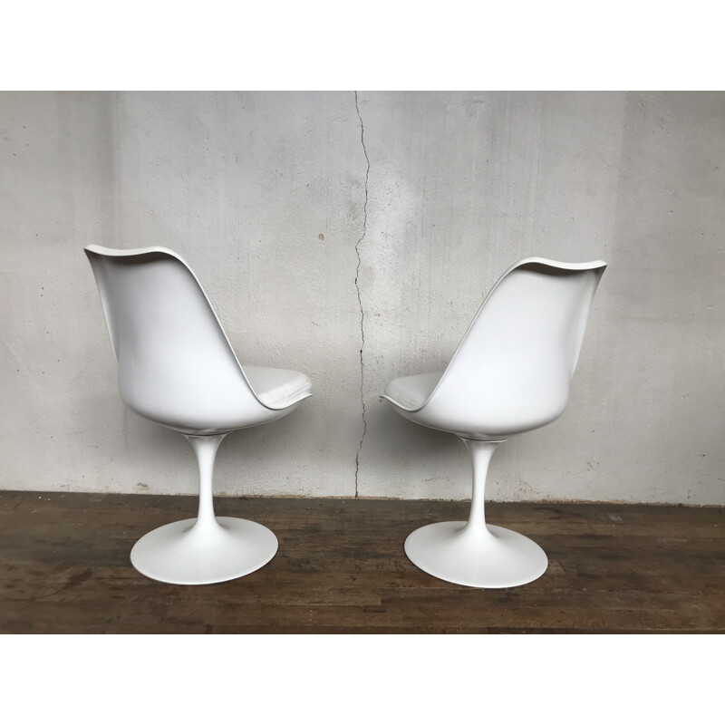Pair of vintage tulip chairs by Eero Saarinen for knoll, 1970